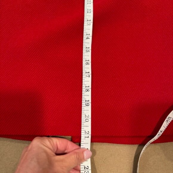 Emanuel Ungaro Red Wool/Silk Blend Pencil Skirt - Size 2 - Picture 10 of 10